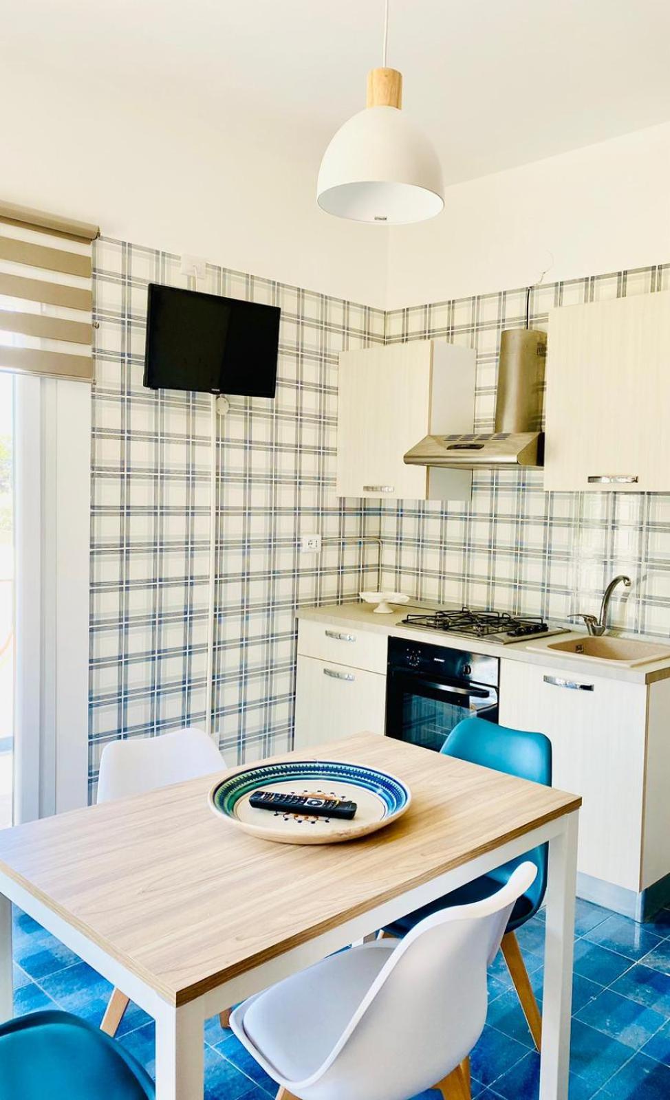 Eagle Apartment *